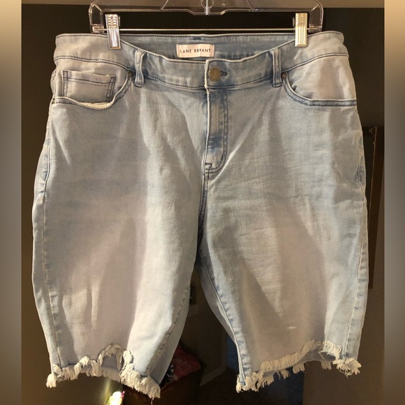 Lane Bryant Sz 18 Denim Shorts - Picture 1 of 3